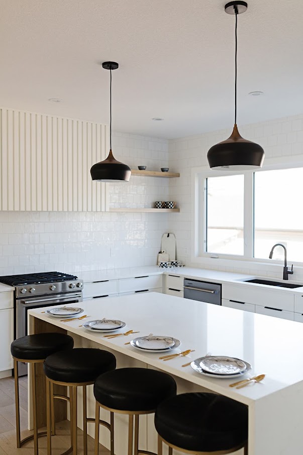 Kitchen with pendant lights